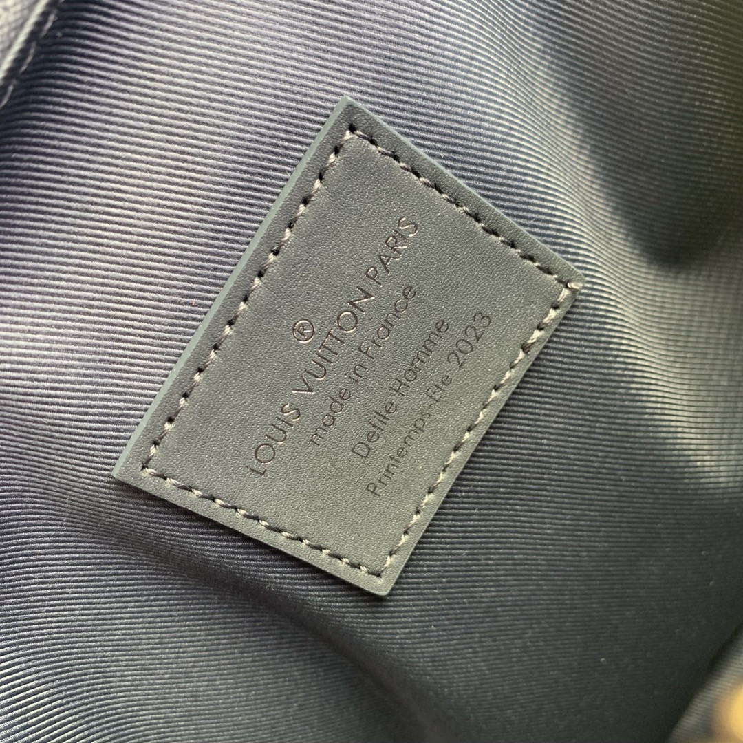 Lv Soft Trunk