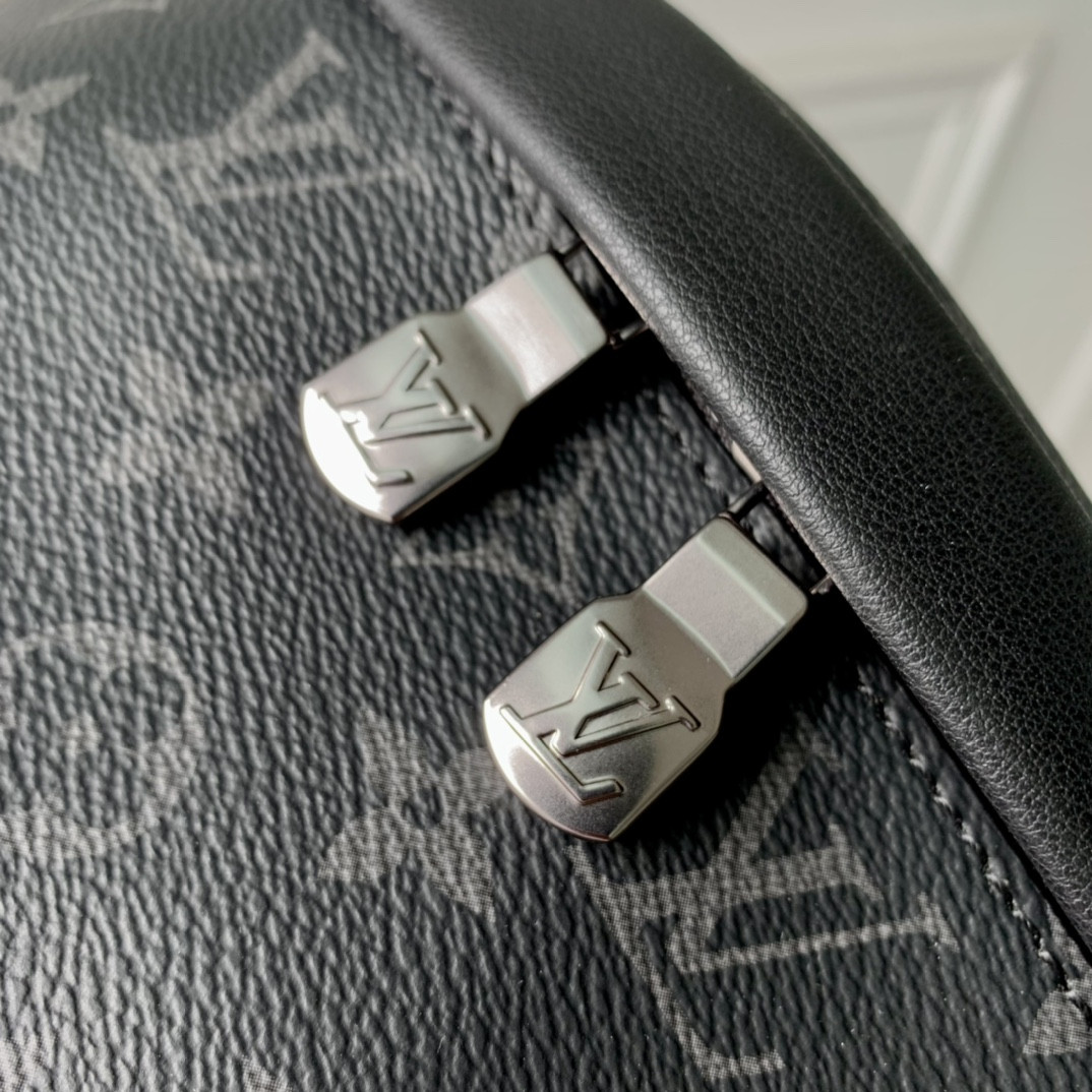 Louis Vuitton Discovery Bag