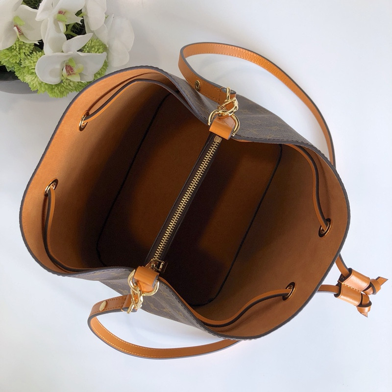 Louis Vuitton Néonoé Bag