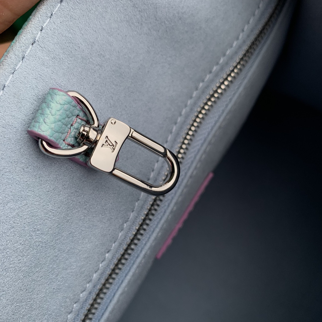 Louis Vuitton Onthego Bag