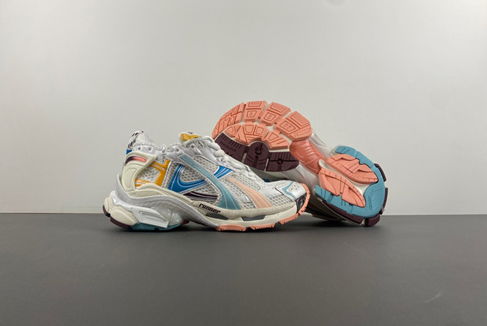 Balenciaga  772774-W3RNY-0326