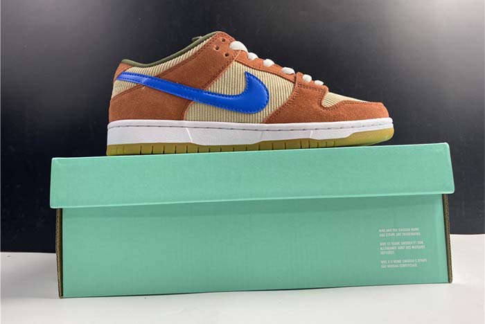 Nike SB Dunk 