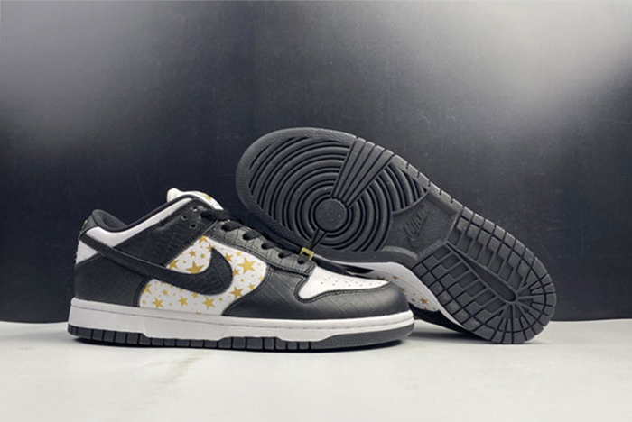 Supreme x Nike SB Dunk Low DH3228-102