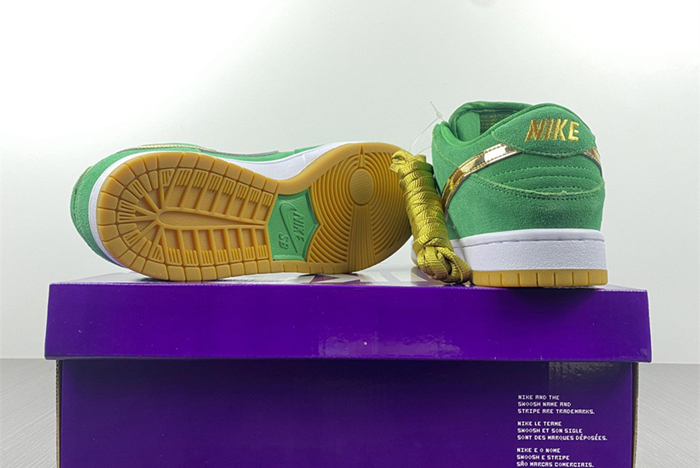 Nike SB Dunk Low “St.  Lucky Green  BQ6817 303