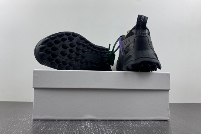 OFF WHITE OW