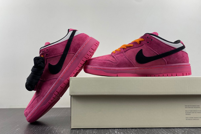The Powerpuff Girls x Nike SB Dunk Low “Buttercup” FZ8319-600