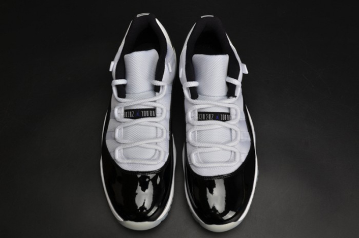AIR JORDAN 11 RETRO LOW 