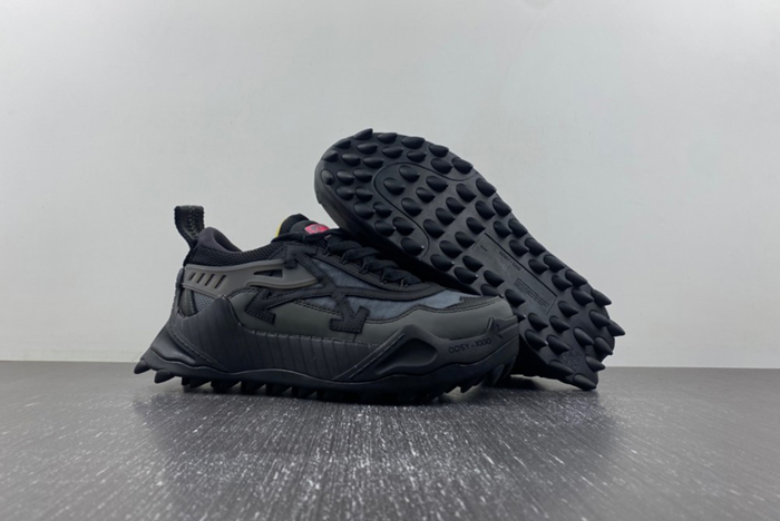 OFF WHITE OW
