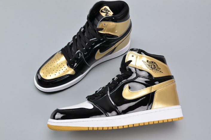 Air Jordan 1 Retro High OG NRG ComplexCon 861428-001