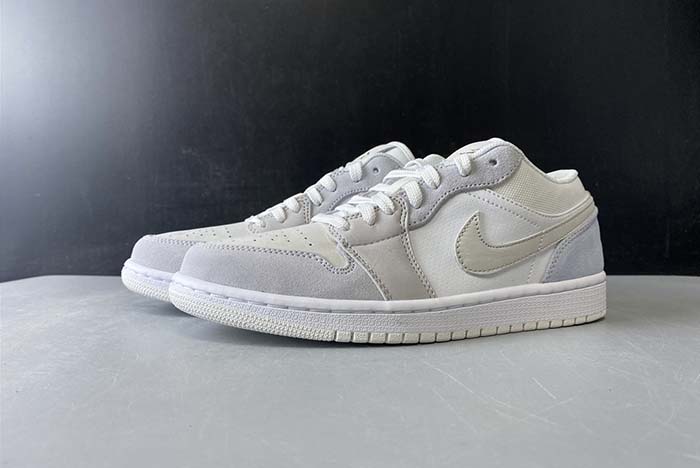 AIR JORDAN 1 LOW 