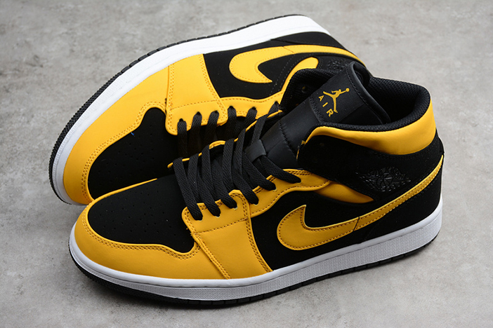 AIR JORDAN 1 MID 