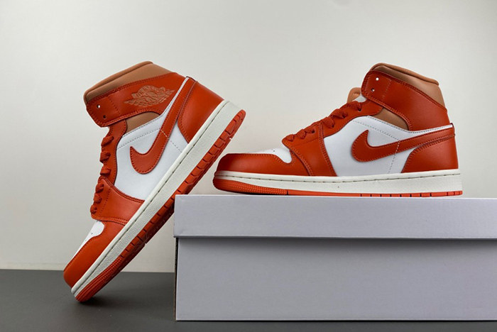 Wmns Jordan 1 Mid 