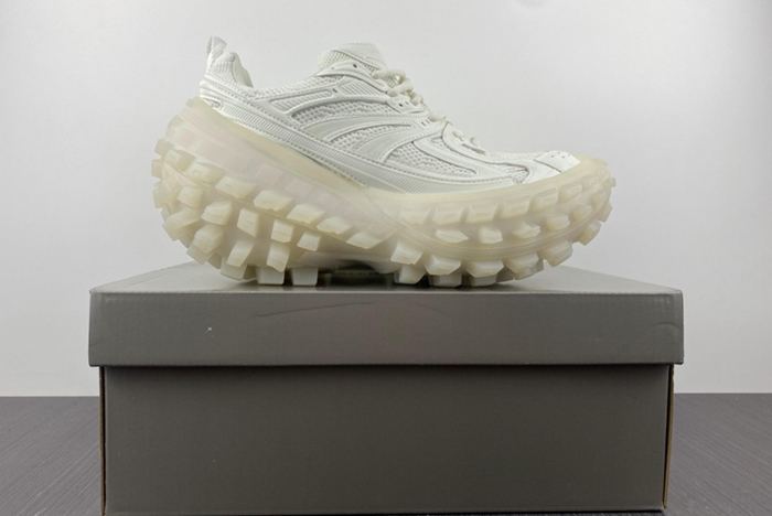 Balenciaga X4 52
