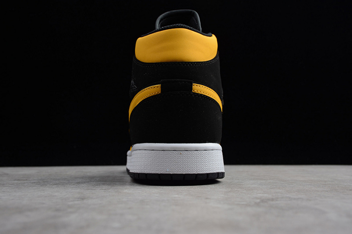 AIR JORDAN 1 MID 