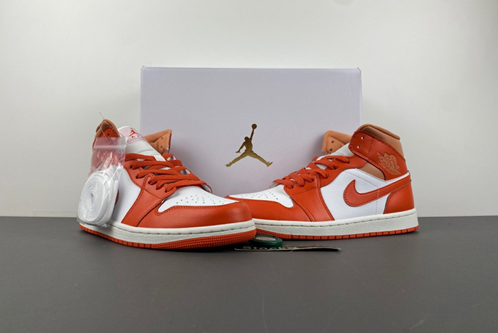 Wmns Jordan 1 Mid 