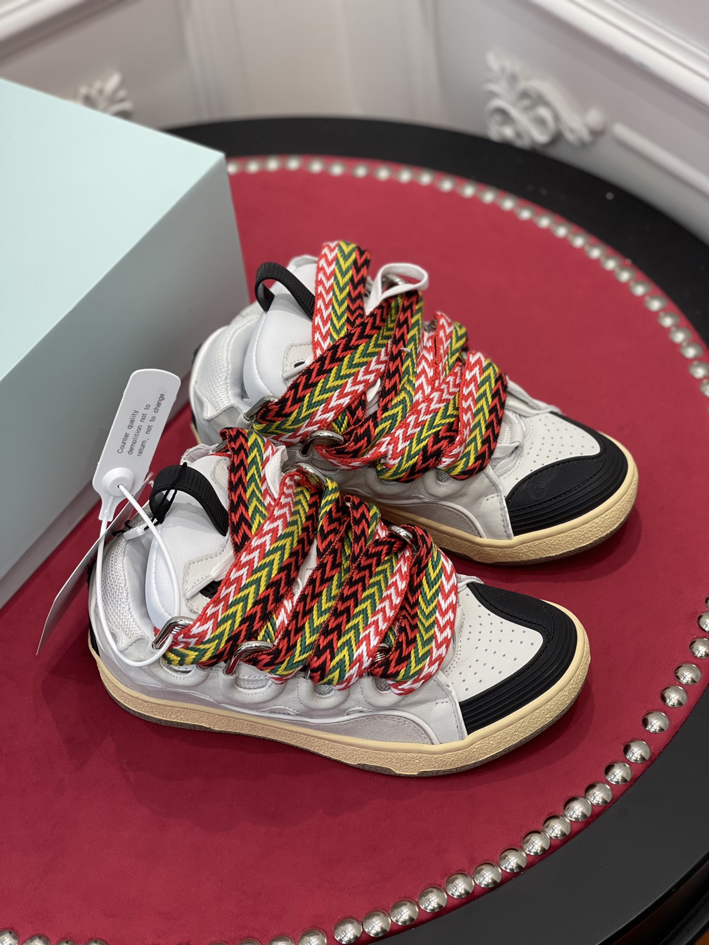 LA*N Sneaker