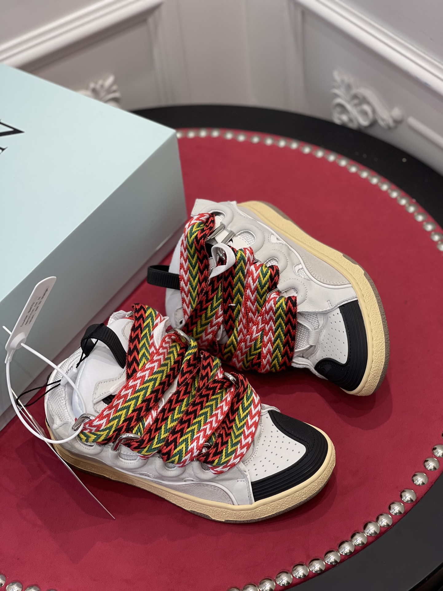 LA*N Sneaker