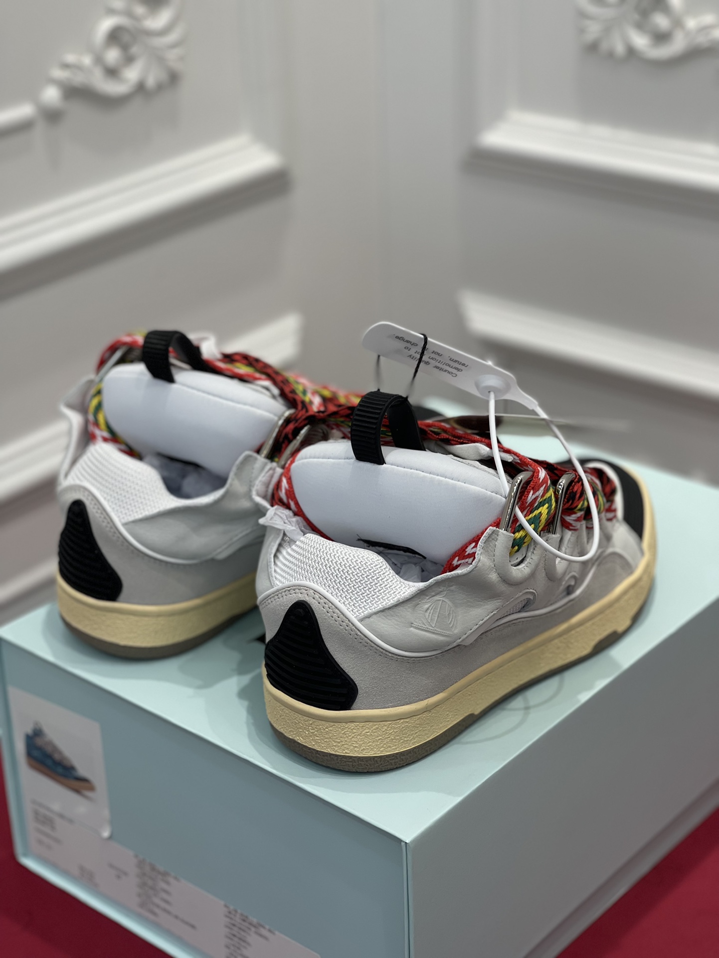 LA*N Sneaker