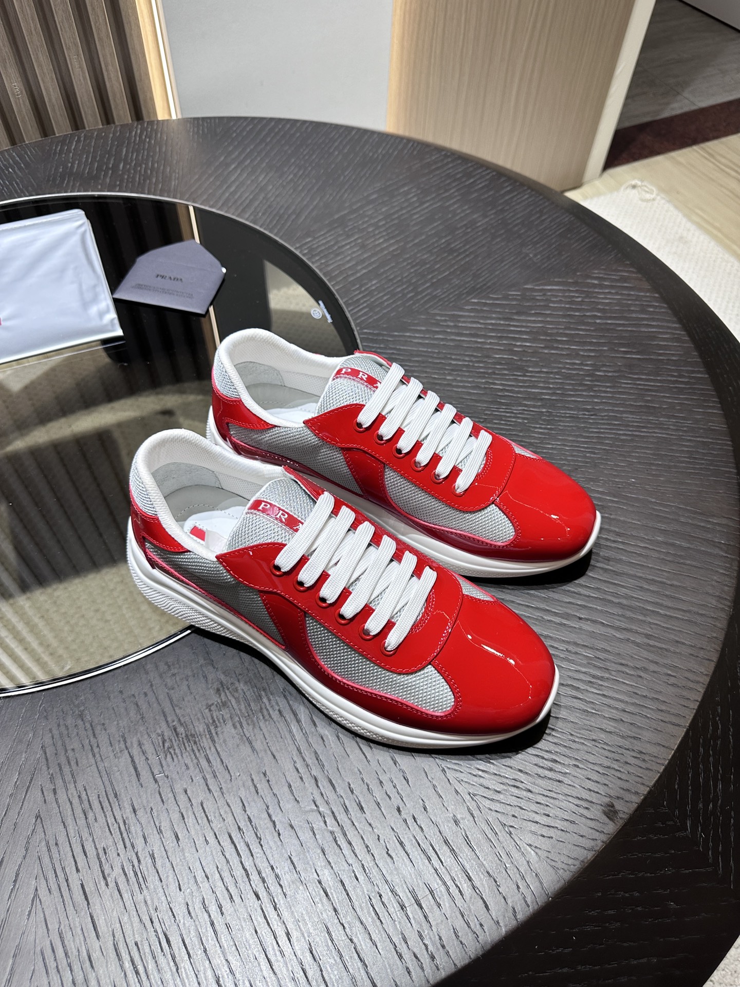 P*DA Sneakers