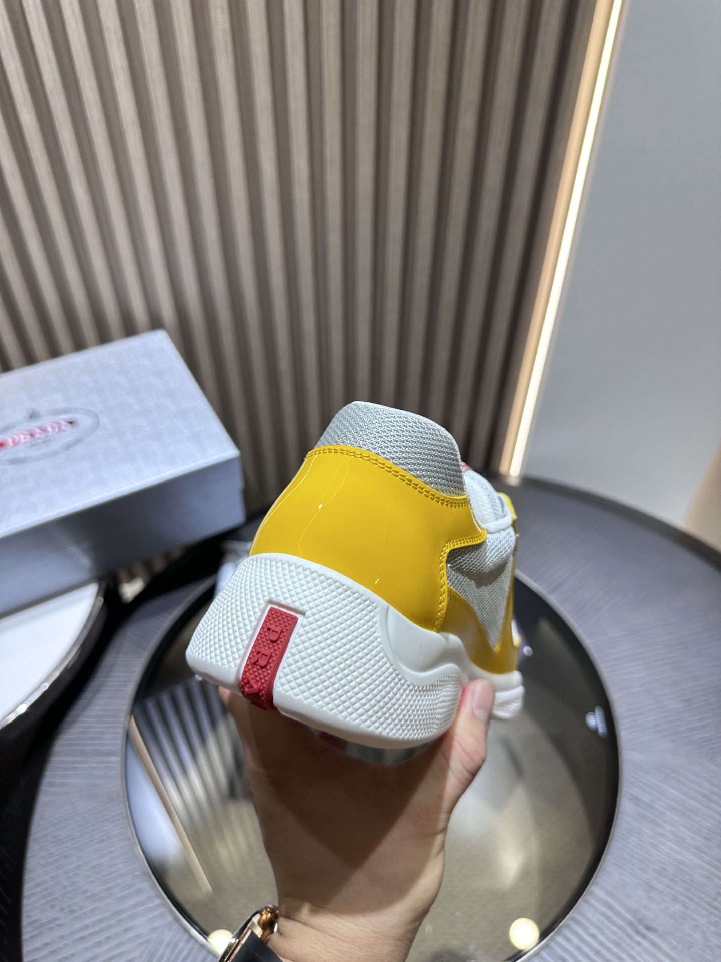 P*DA Sneakers
