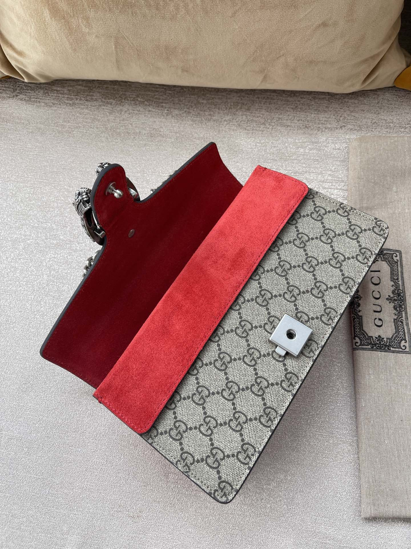 G*u*i dionysus bag