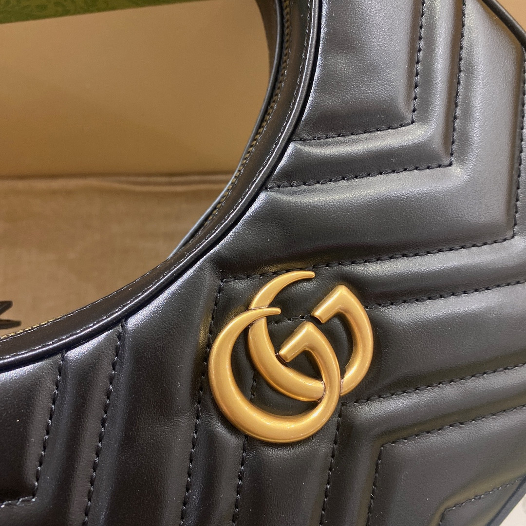 G*u*i gg marmont bag