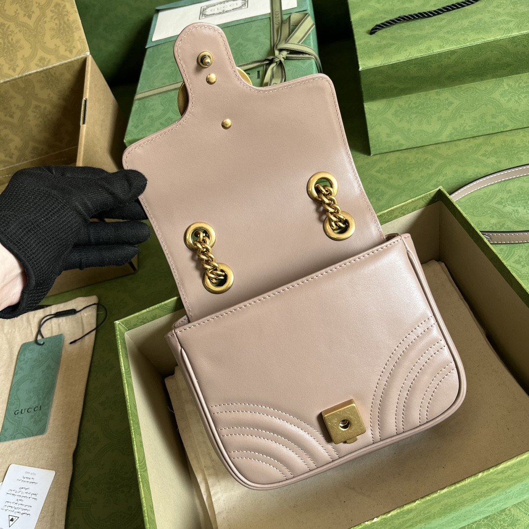 G*u*i gg marmont bag