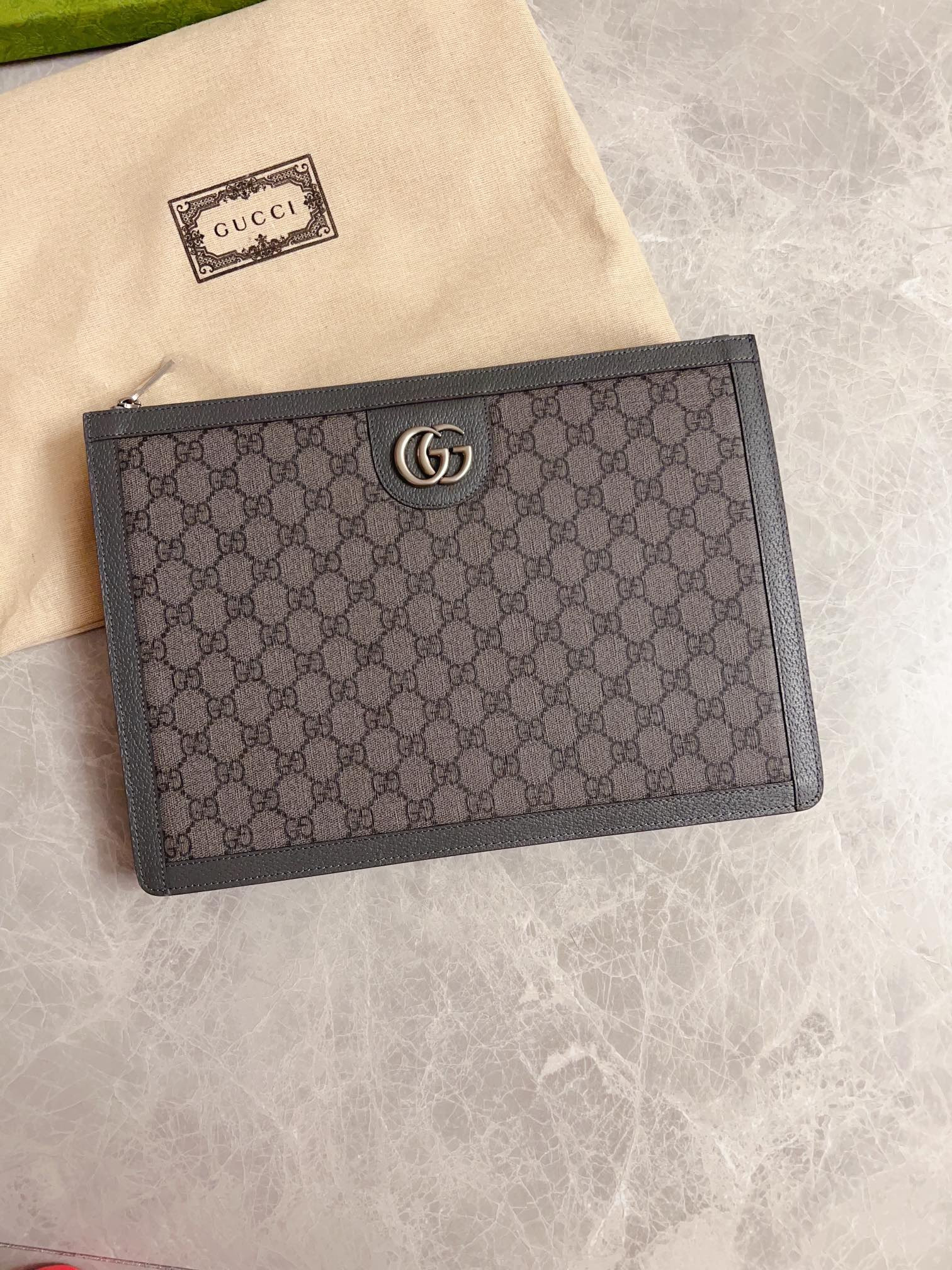 G*u*i ophidia bag