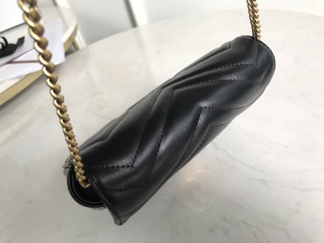 G*u*i gg marmont bag
