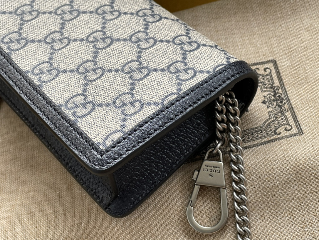 G*u*i dionysus bag