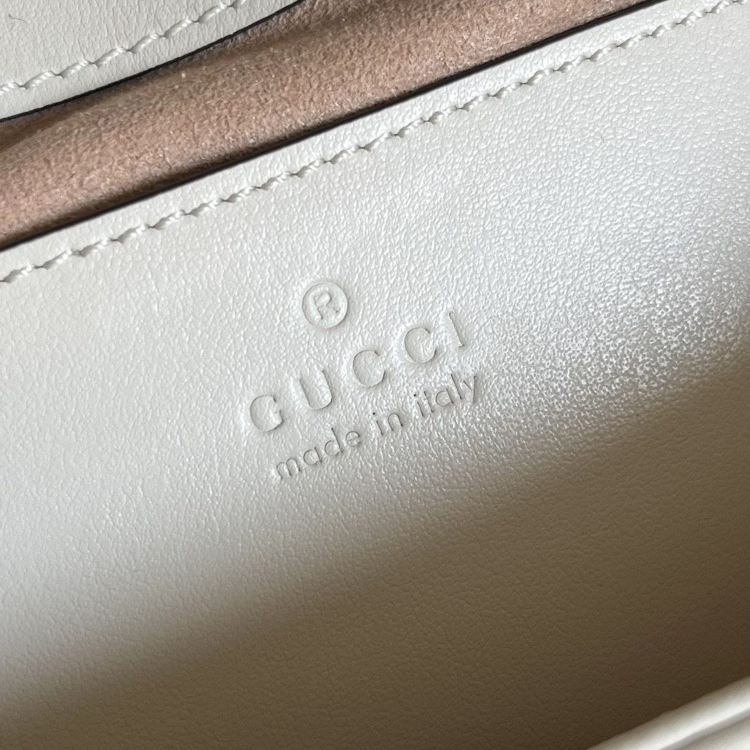 G*u*i gg marmont bag