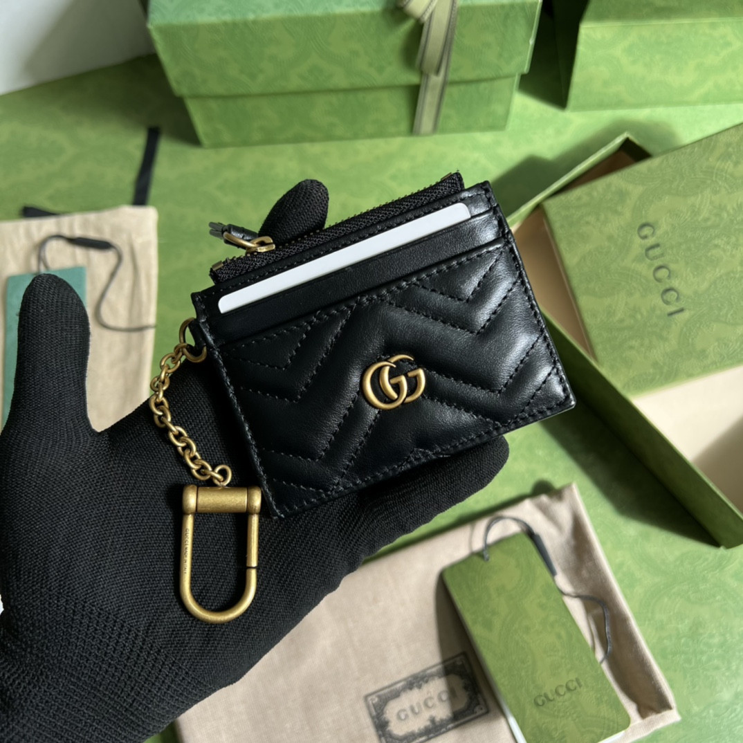 G*u*i gg marmont bag