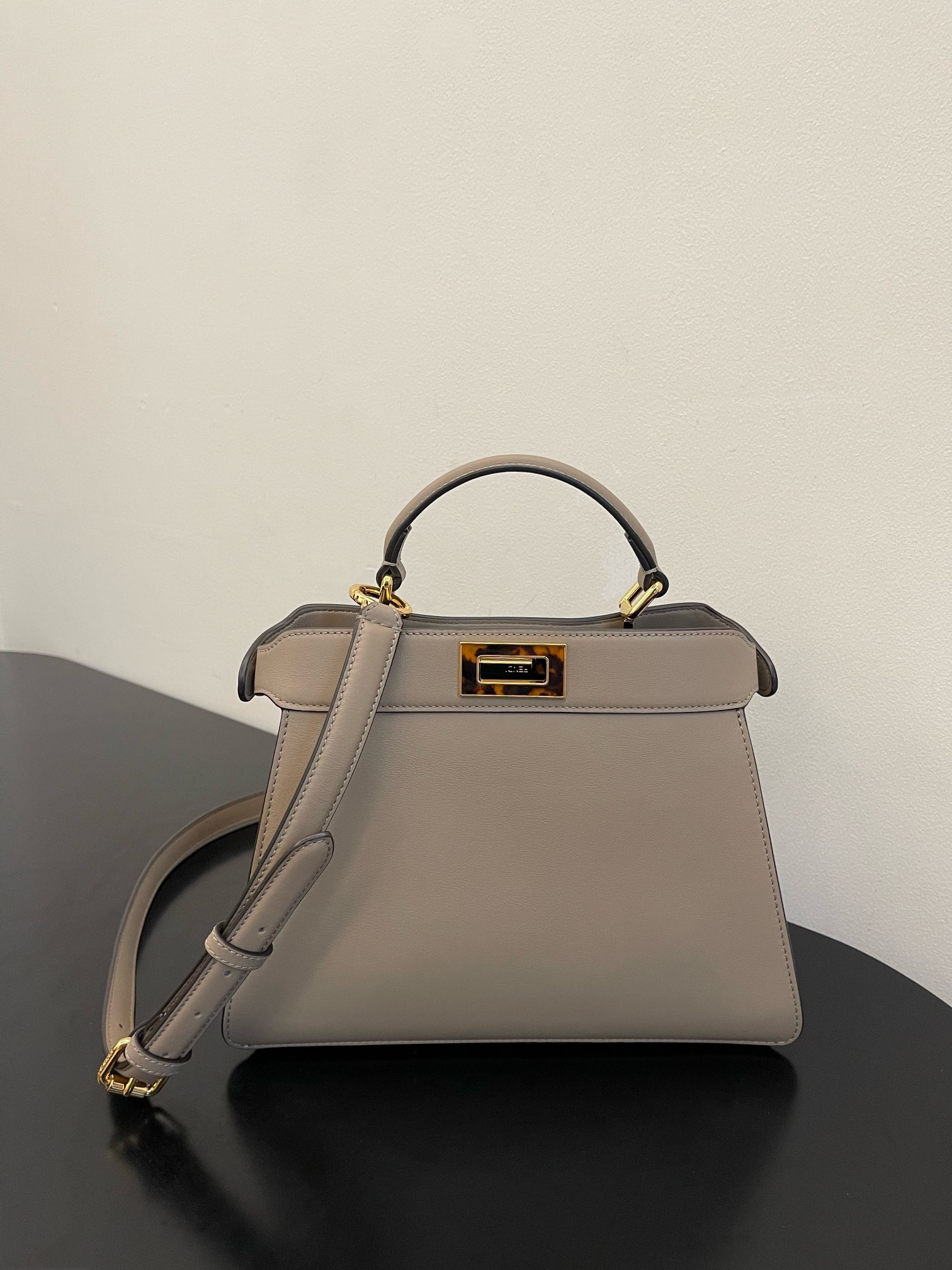 Fendi Peekaboo Iseeu Small