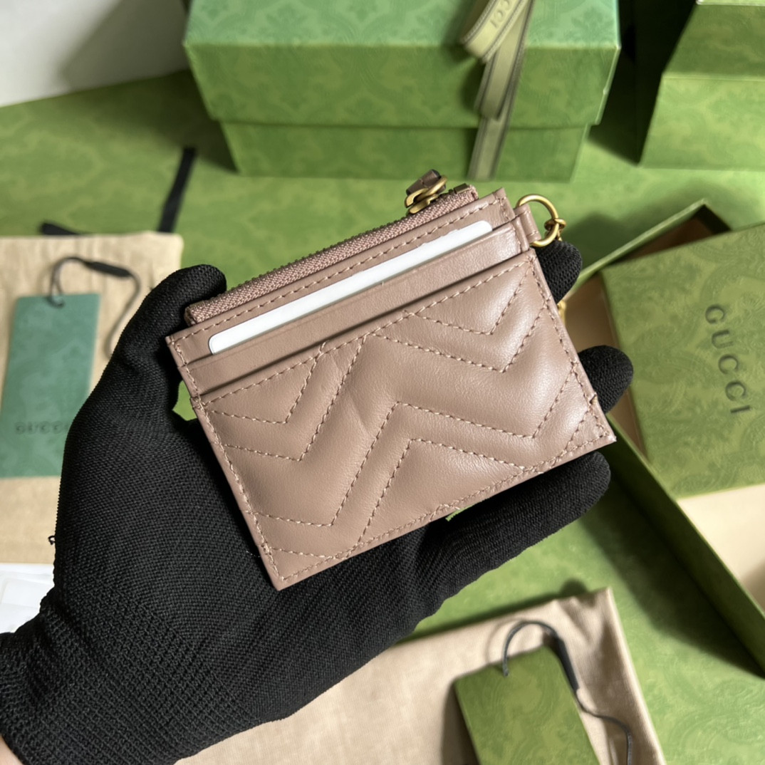 G*u*i gg marmont bag