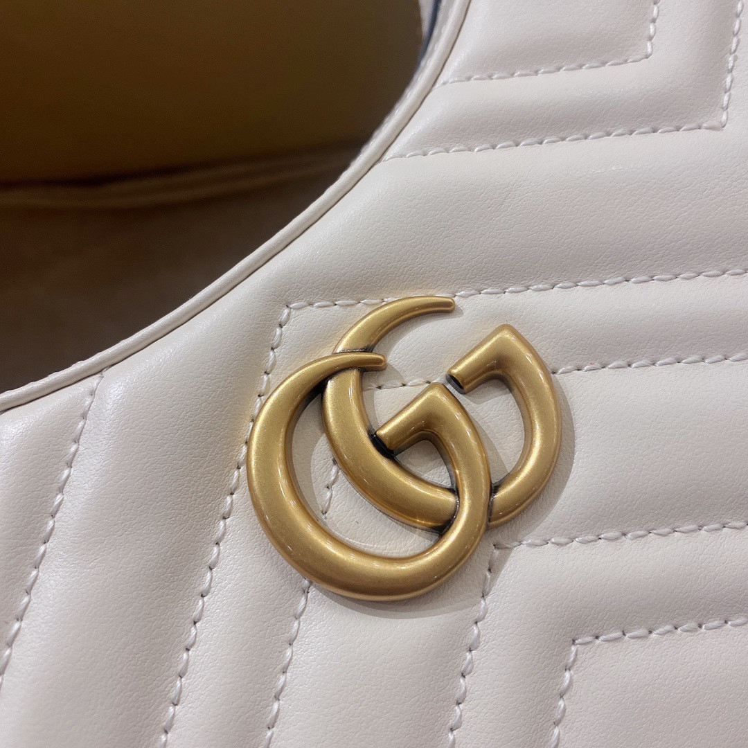 G*u*i gg marmont bag