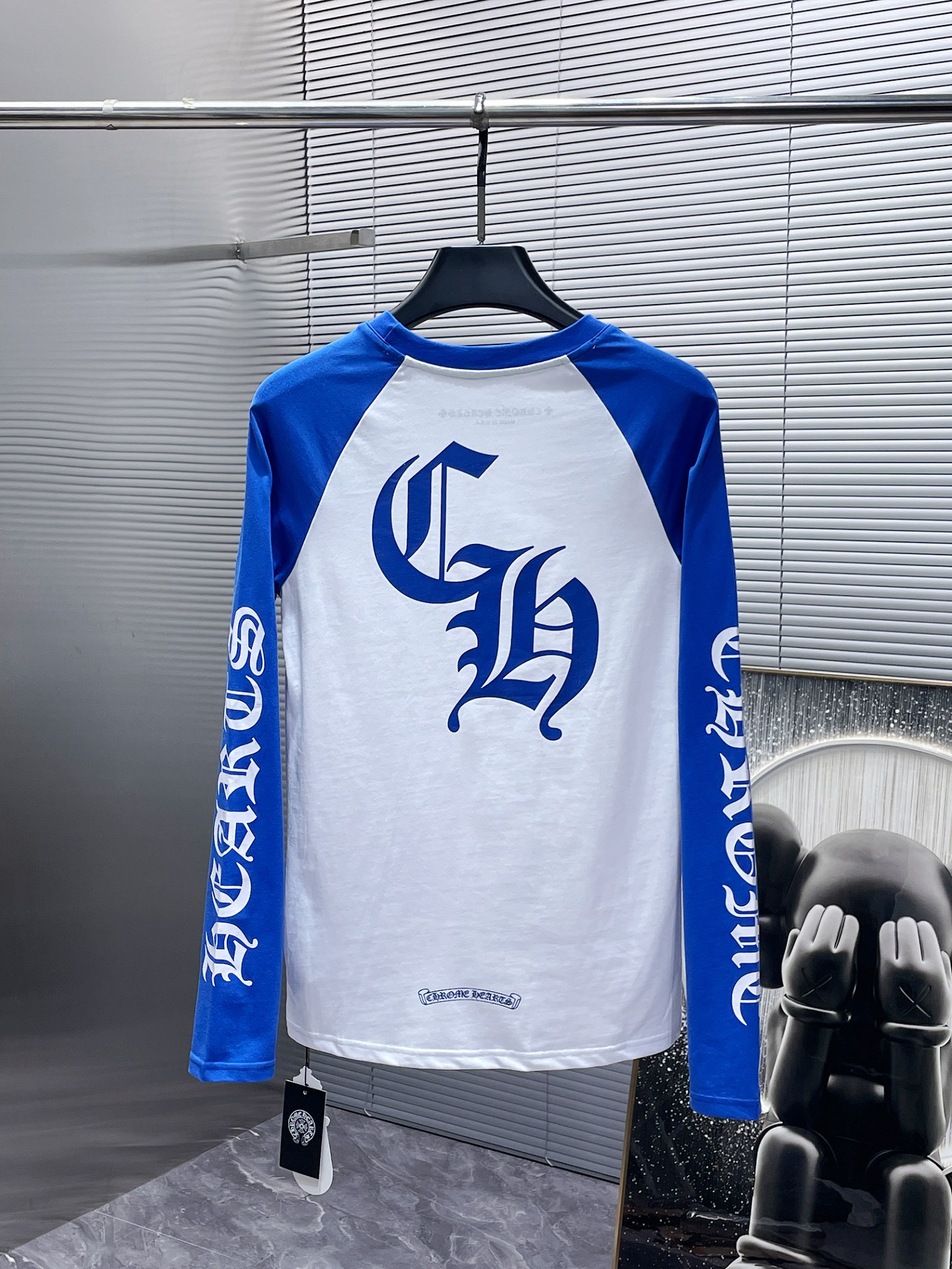 Ch*0me He**ts unisex ch raglan sleeve long-sleeve t-shirt - round neck, blue/white