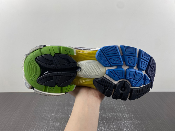 7.5Balenciaga772774-W3RBW-9168