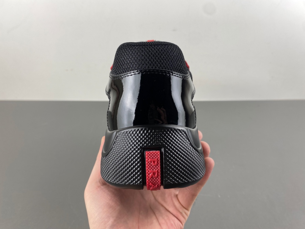 Prada America x2