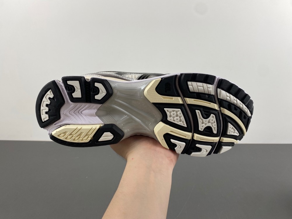 ASICS GEL-Kayano 14