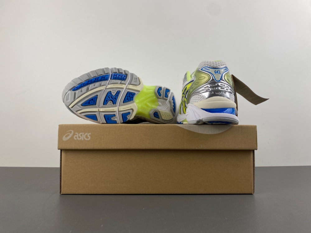 Mens ASICS GEL-Kayano 14 1203A537-108