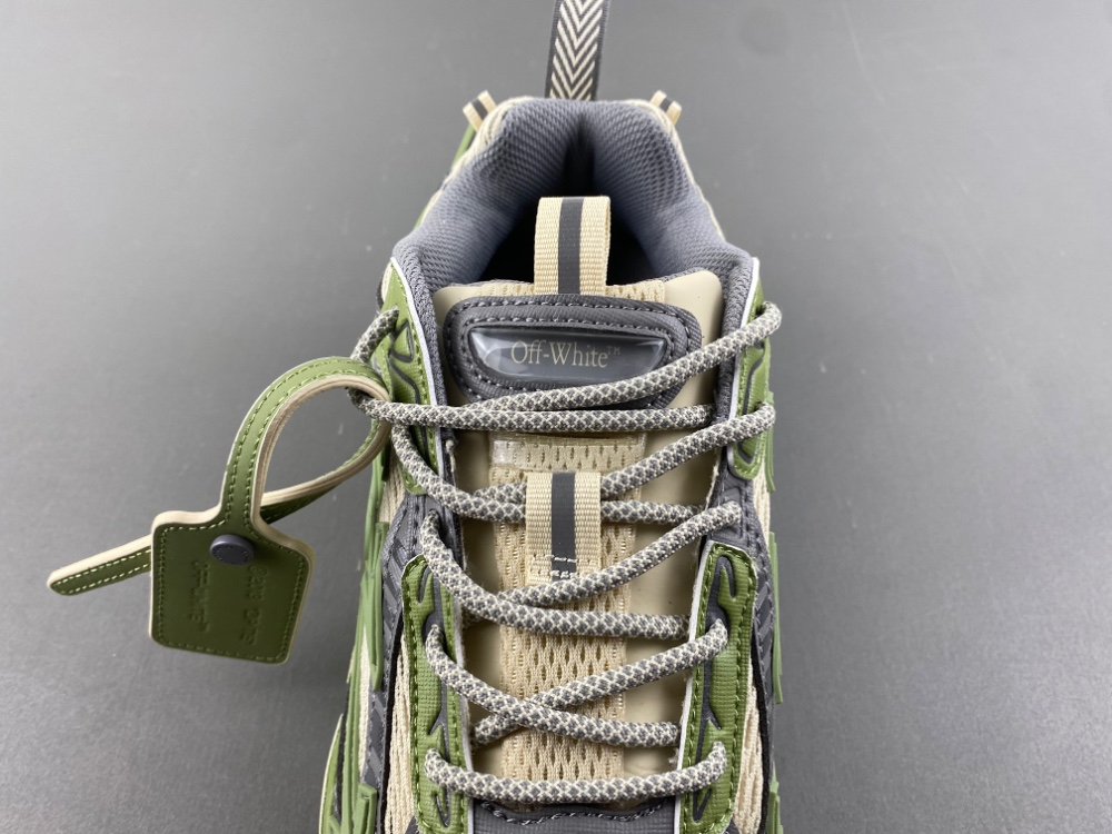 Off White 24